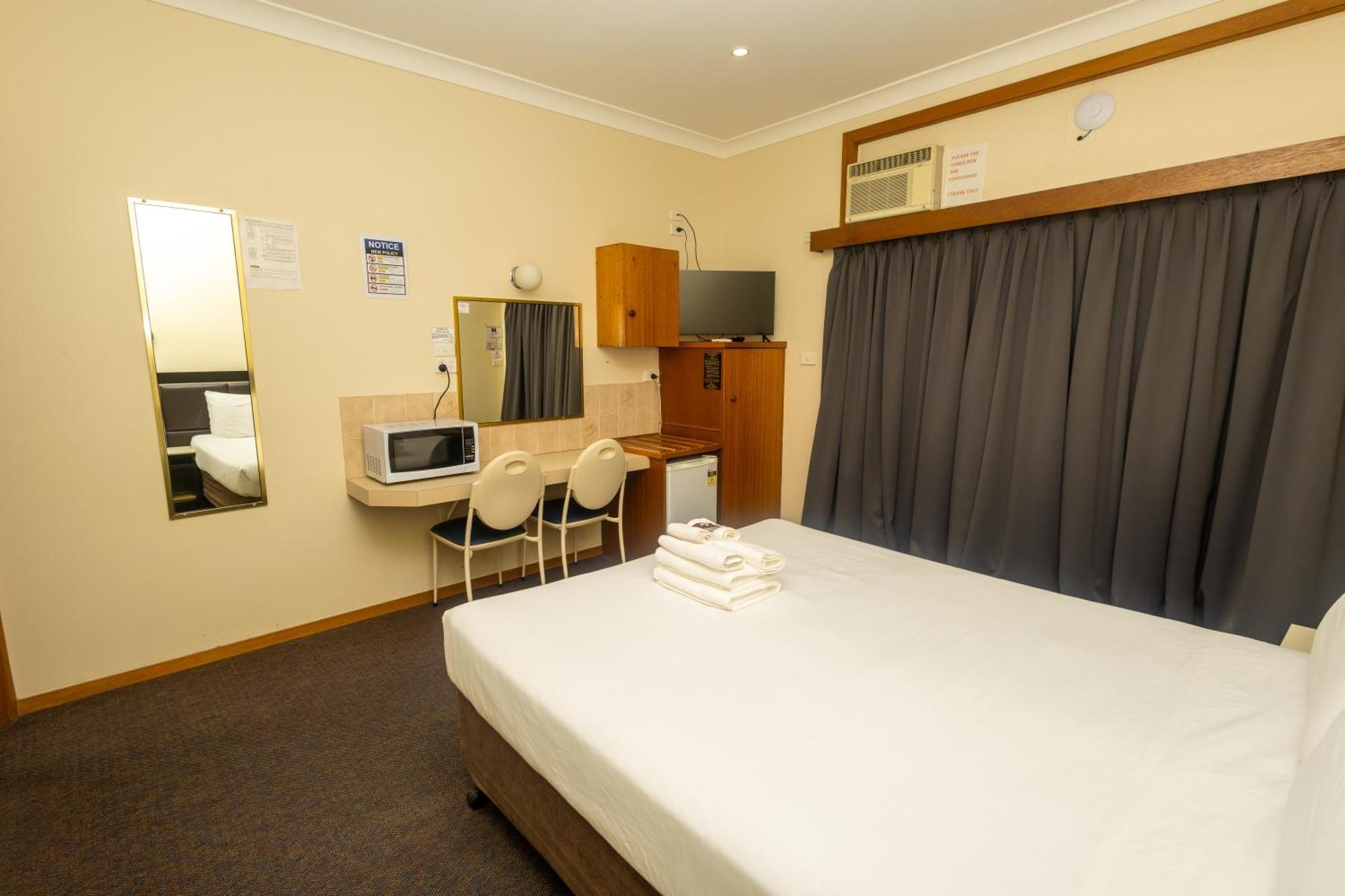 Gosford Inn Motel Exteriör bild